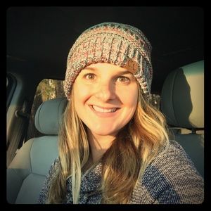 Meet your Posher, Danielle